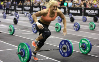 Women's winners Sara Sigmundsdottir